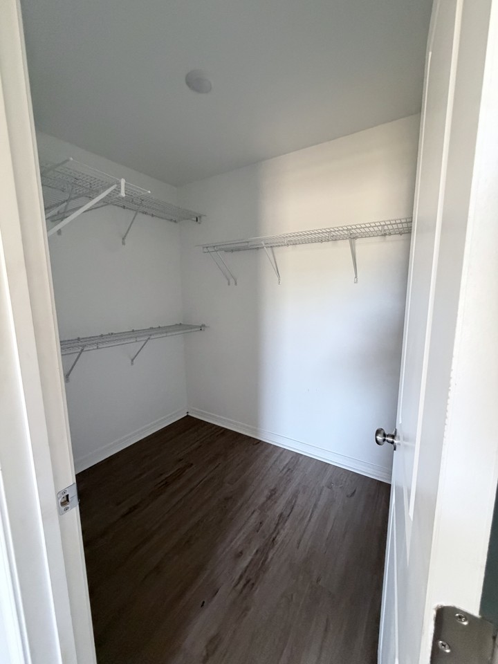 10189 Heartwood Ct #NA - Photo 7 of 16