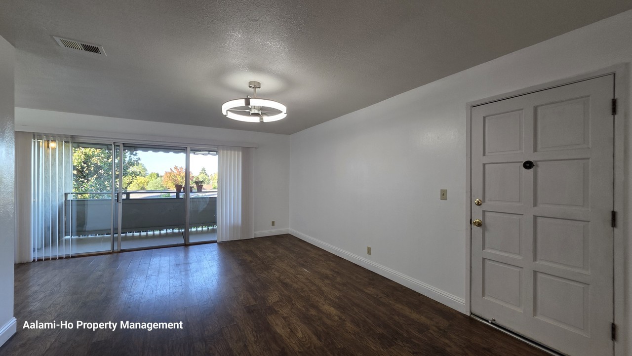 2747 Mauricia Ave #B - Photo 4 of 22