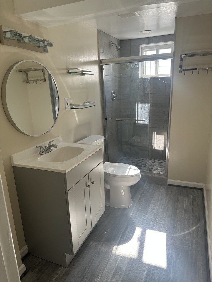 4220 Marne Pl Ne #NA - Photo 4 of 5