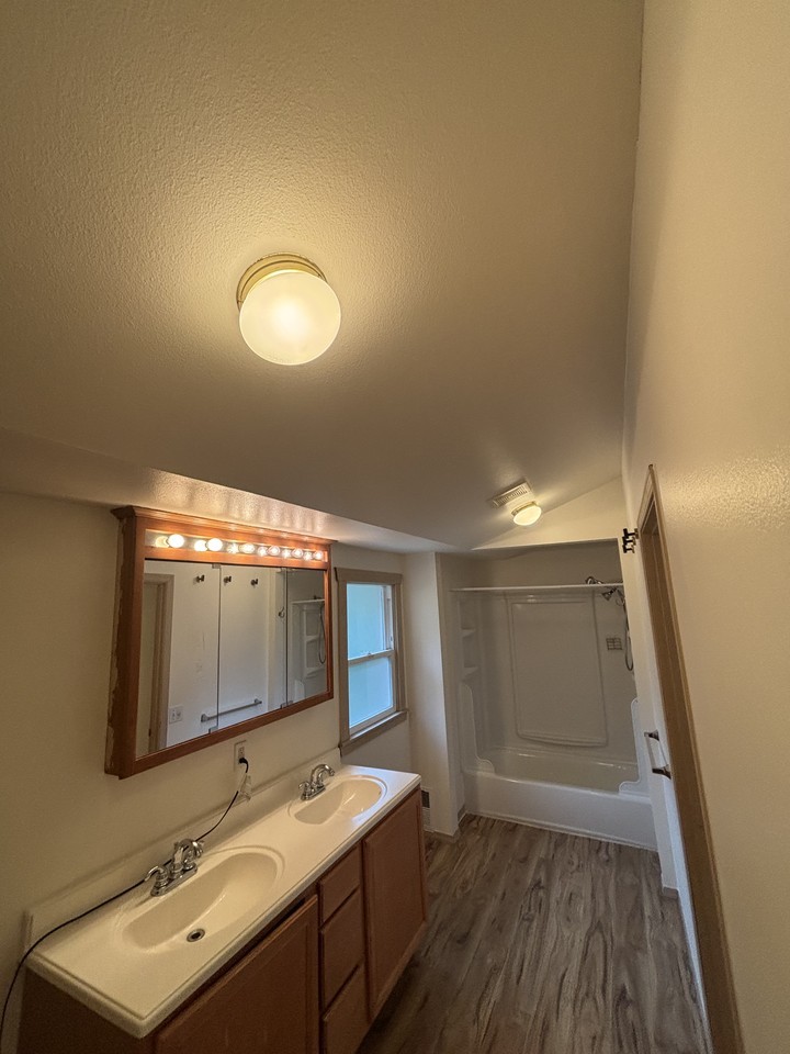 919 23rd Ave #NA - Photo 6 of 22