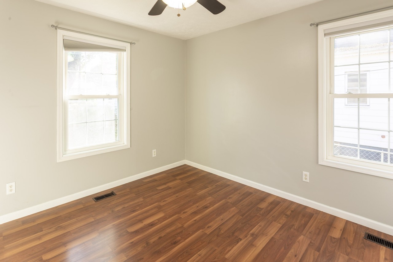 312 W Kelsey St #1 - Photo 7 of 22
