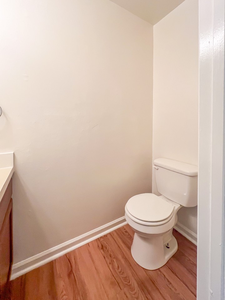 28 Fox Hill Dr #28 - Photo 2 of 10