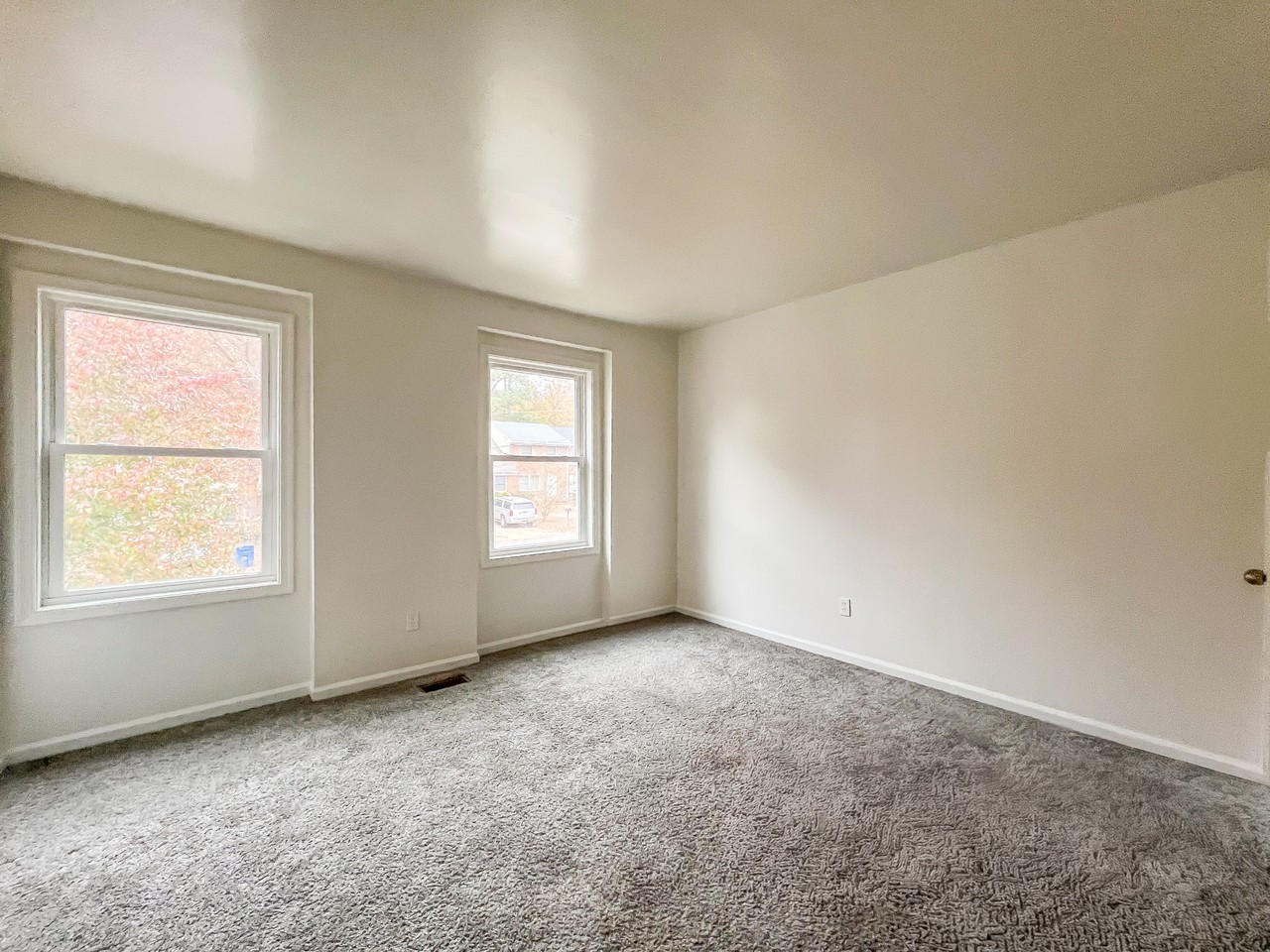 28 Fox Hill Dr #28 - Photo 6 of 10