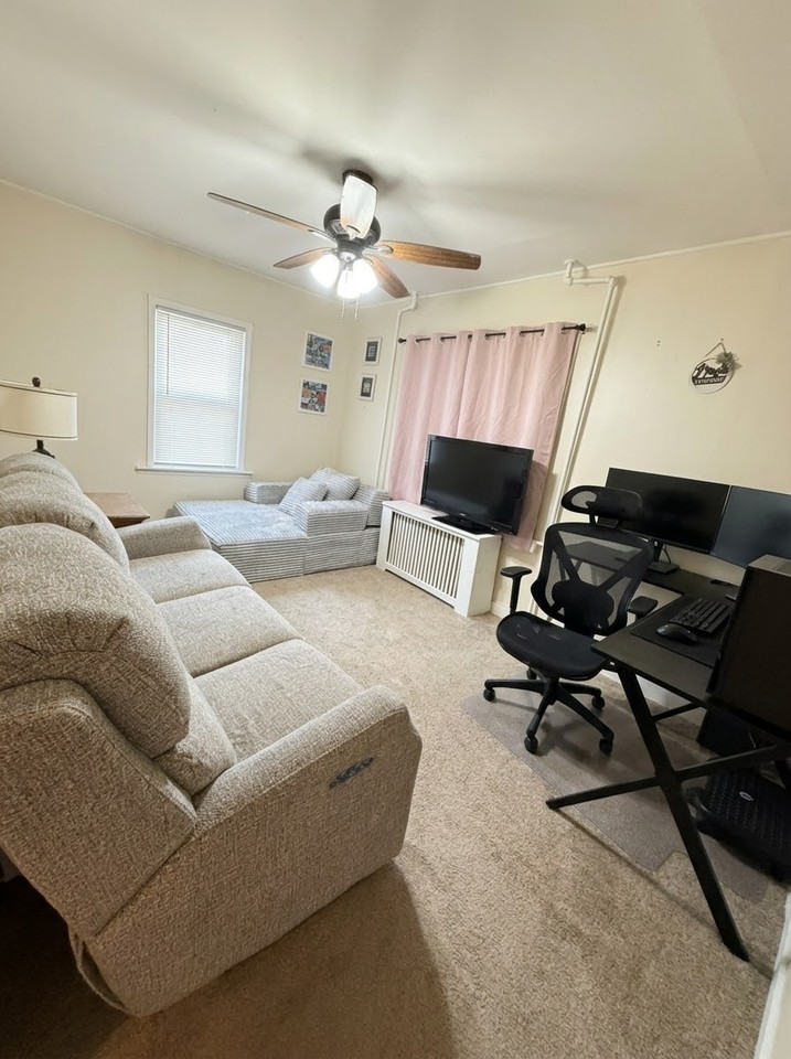 179 Hudson St #1 - Photo 3 of 8