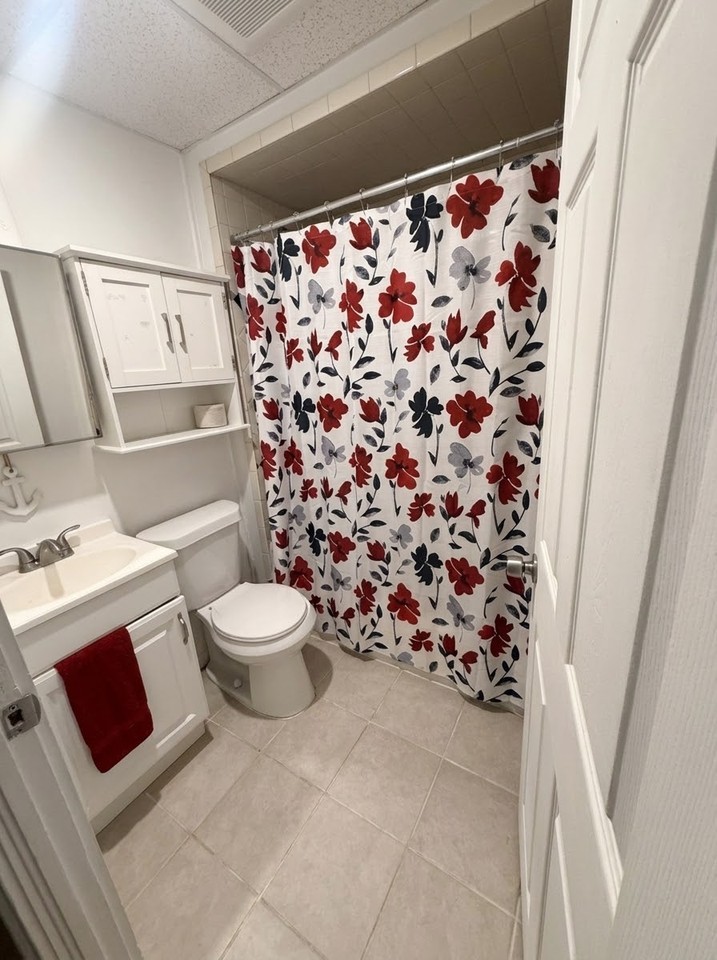 179 Hudson St #1 - Photo 7 of 8