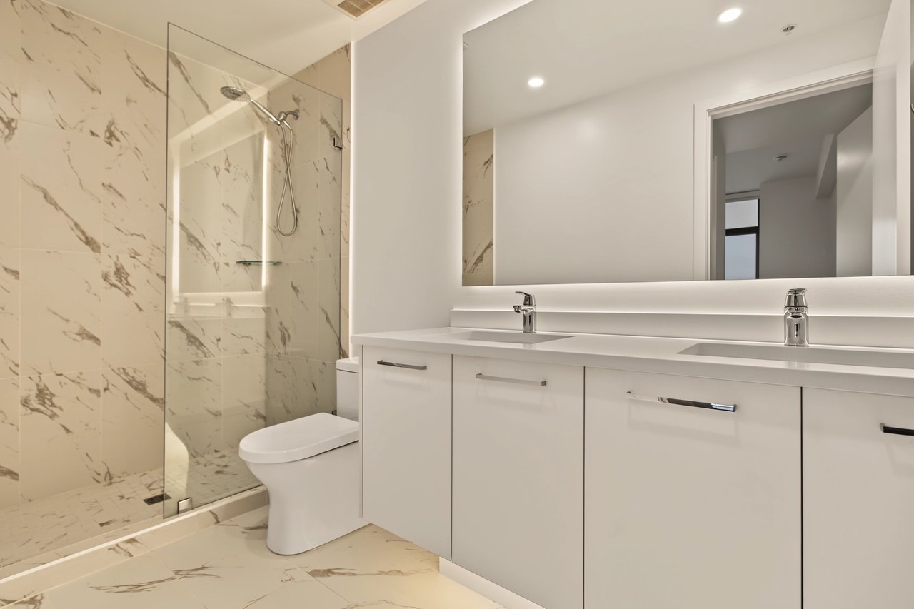 1588 Johnston Rd - Photo 4 of 10