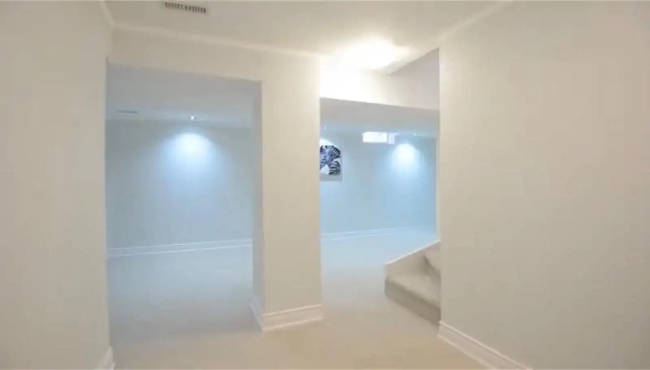 6509 Tisler Cres - Photo 2 of 16