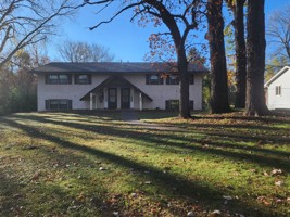 featured image of 12817 15th Ave N #12817
