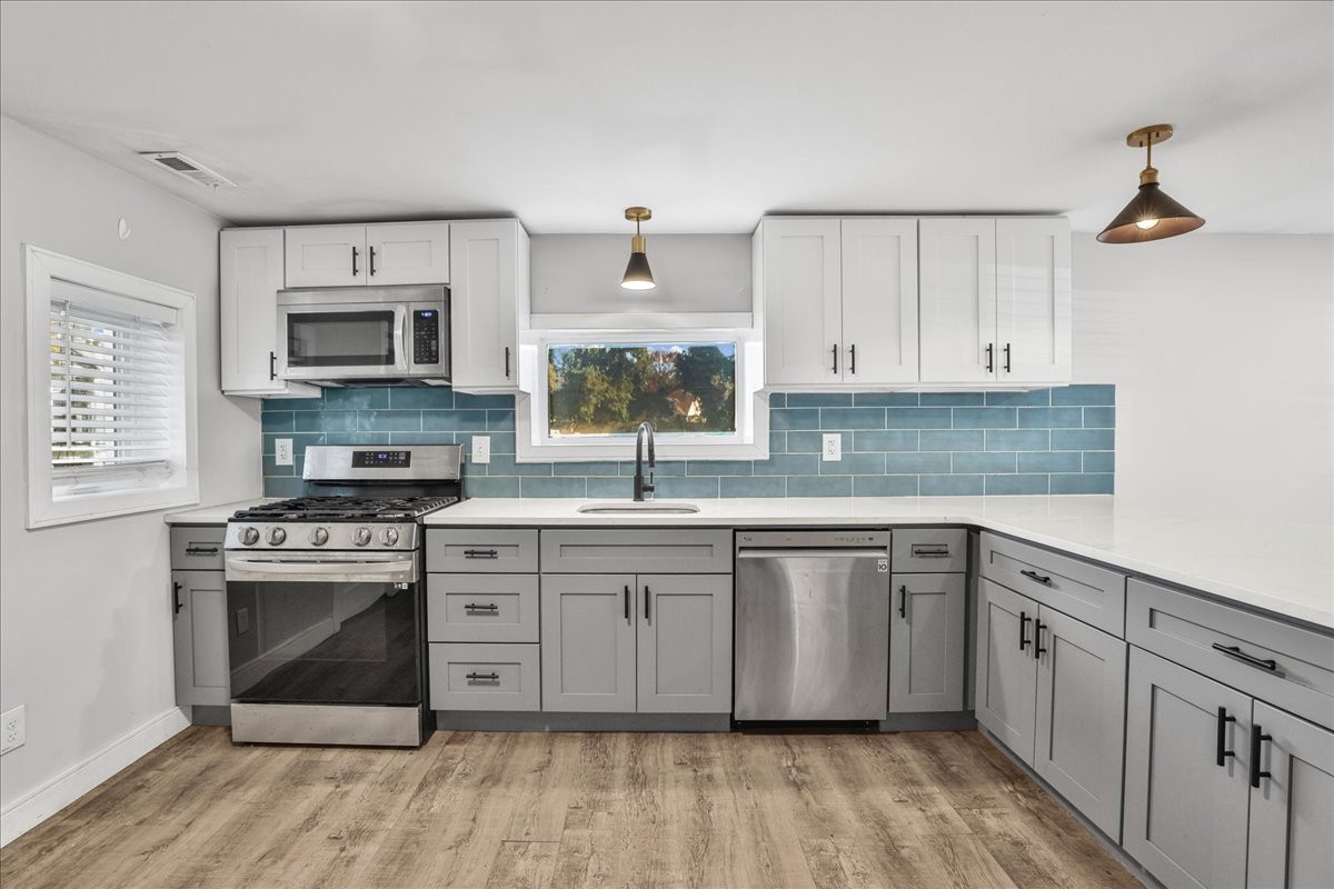 197 S Roosevelt Ct #1 - Photo 4 of 29
