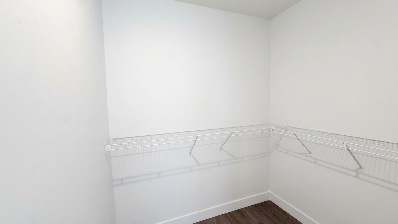4763 S 690 W #1 - Photo 7 of 25