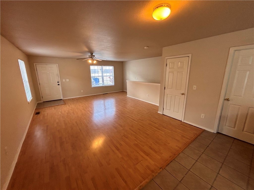 2439 N Brophy Cir - Photo 2 of 10