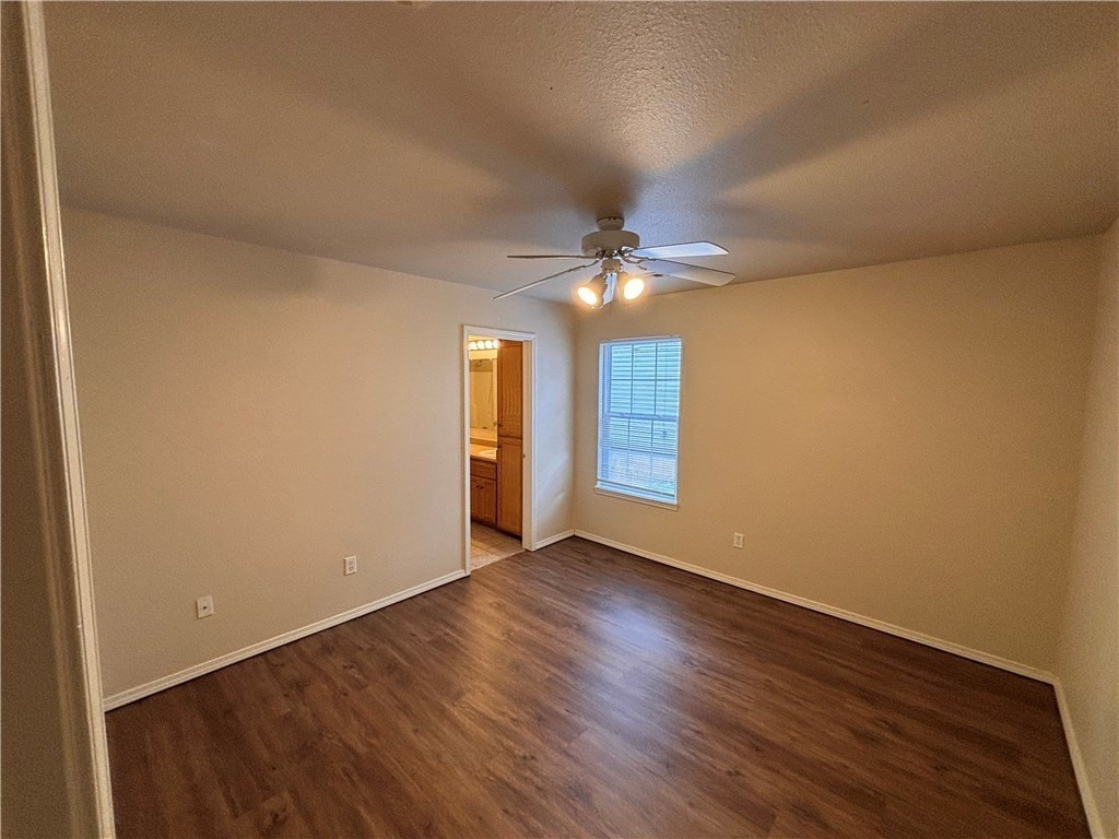 2439 N Brophy Cir - Photo 4 of 10