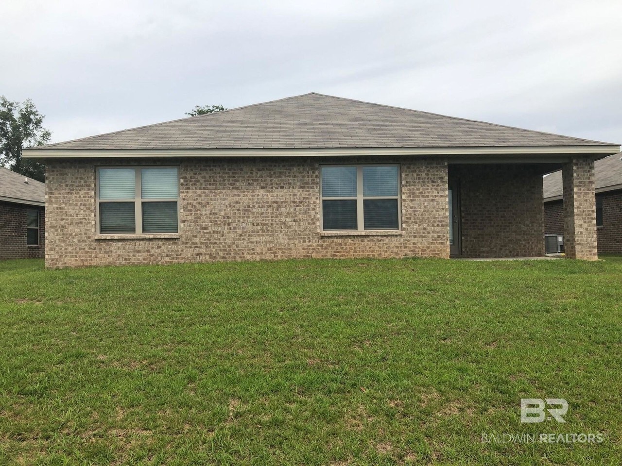 1518 Majesty Loop - Photo 2 of 5