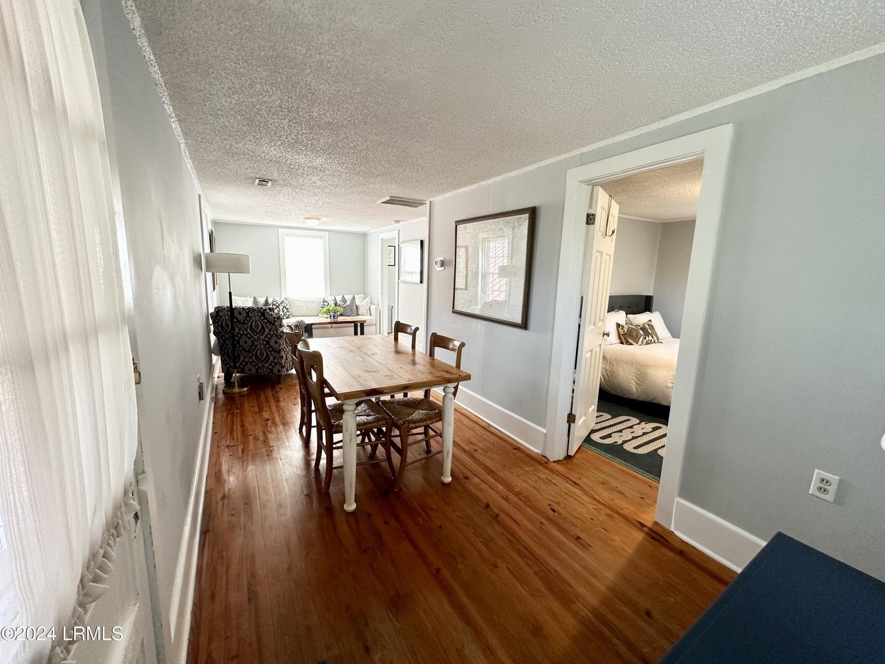 919 Lafayette St - Photo 4 of 18