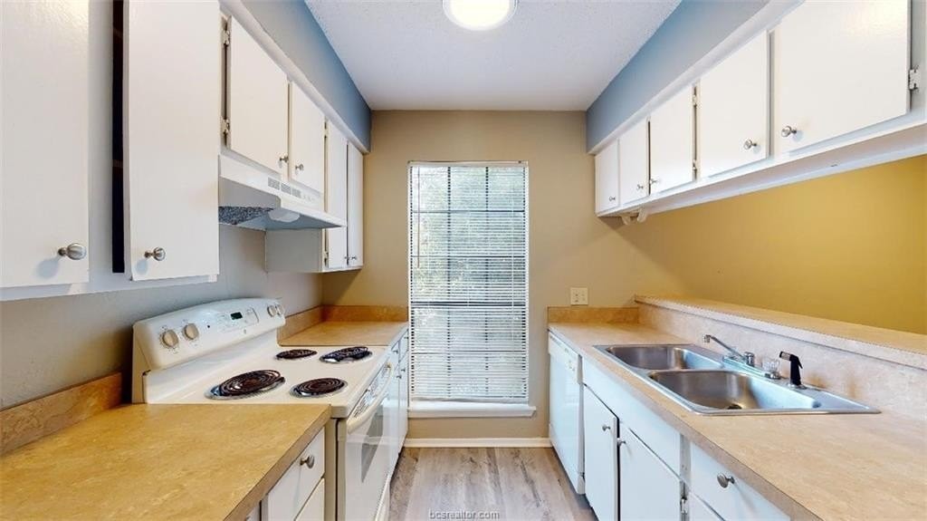1016 Autumn Cir #D - Photo 6 of 15