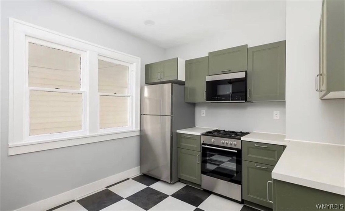 135 Park St - Photo 5 of 13