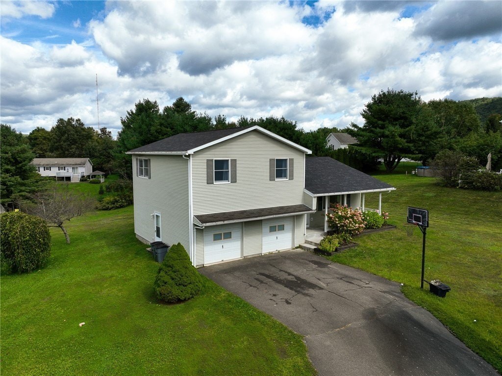 112 Central Dr - Photo 2 of 26