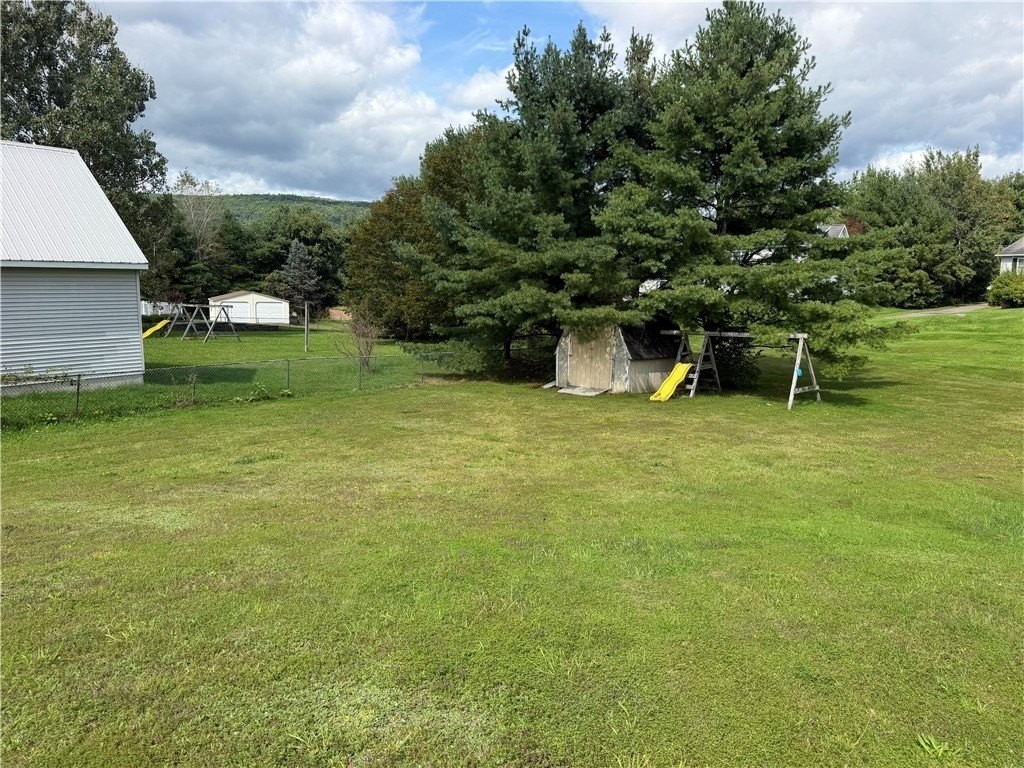 112 Central Dr - Photo 6 of 26