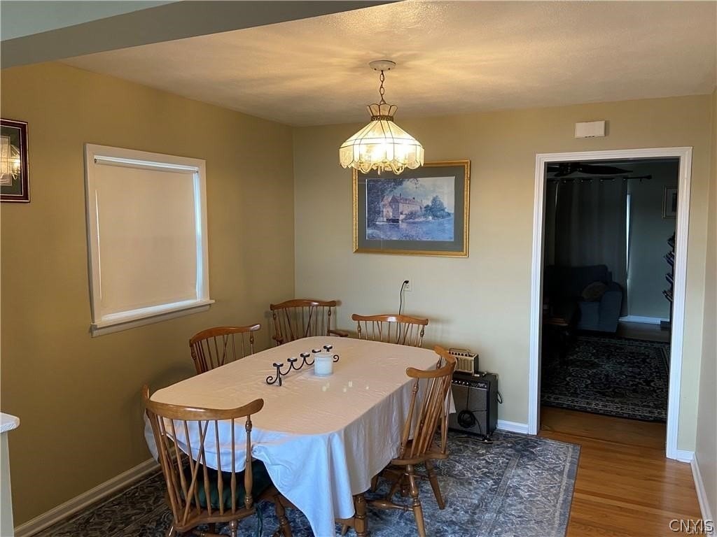 8530 Lakeshore Rd #0 - Photo 5 of 24