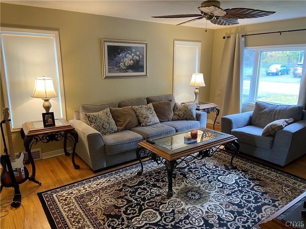 8530 Lakeshore Rd #0 - Photo 6 of 24