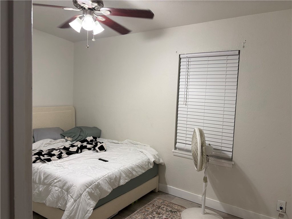 3913 Pyle Dr - Photo 2 of 7
