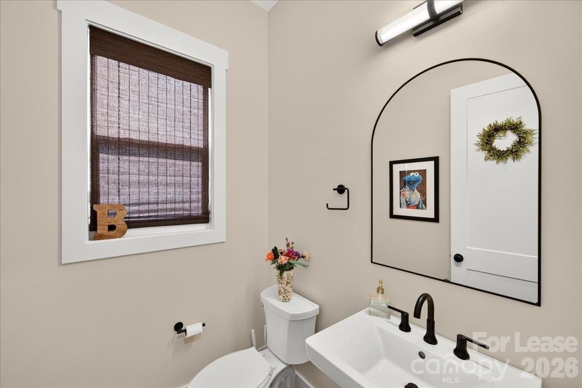 816 State St - Photo 7 of 33
