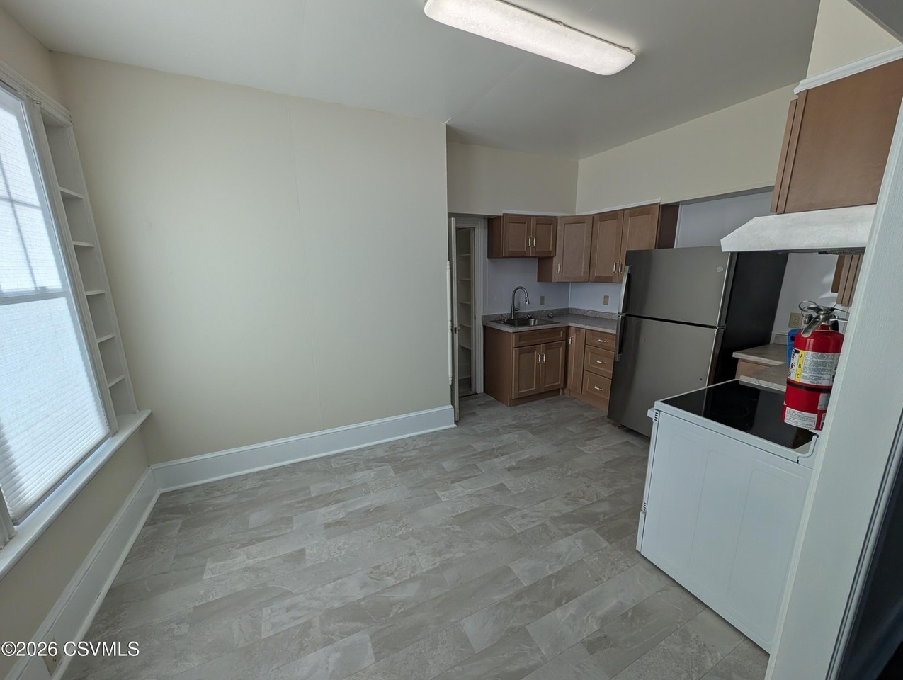 248 Bloom St #102 - Photo 2 of 7