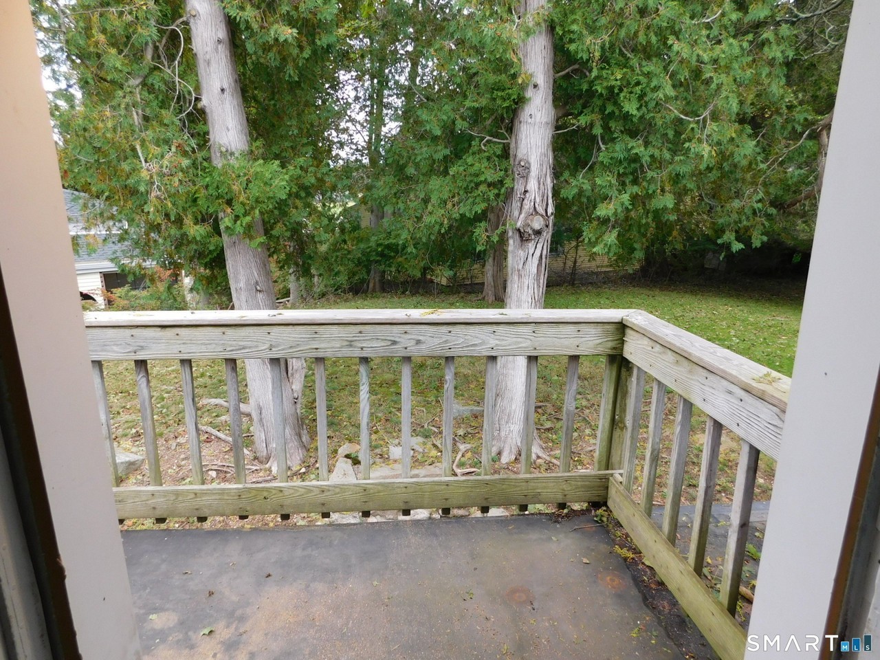 26 Indian Neck Ave #2 - Photo 4 of 15
