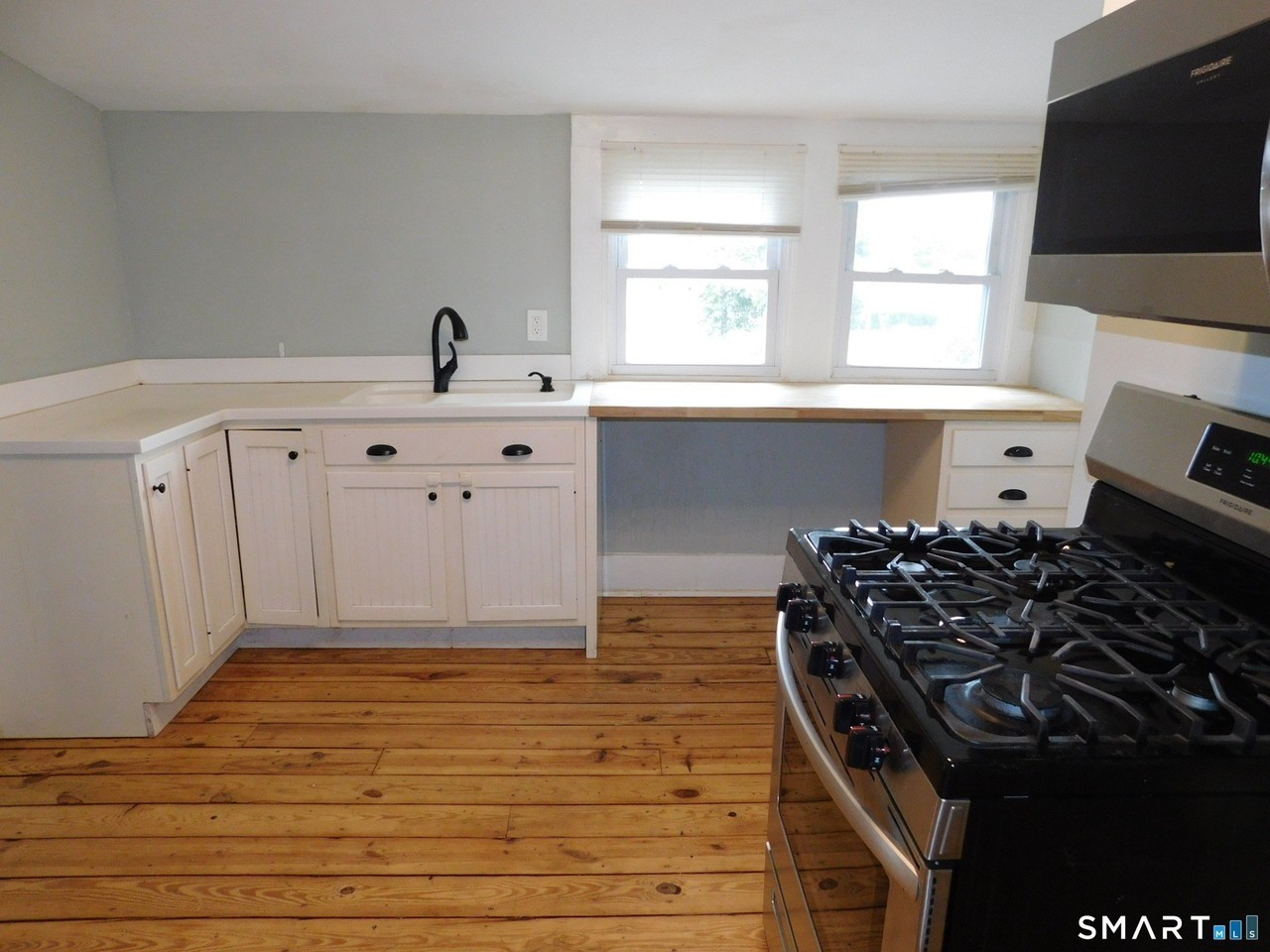 26 Indian Neck Ave #2 - Photo 6 of 15