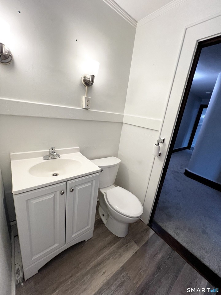 252 Main St #3 - Photo 4 of 16