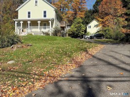 featured image of 17 Highland Ave