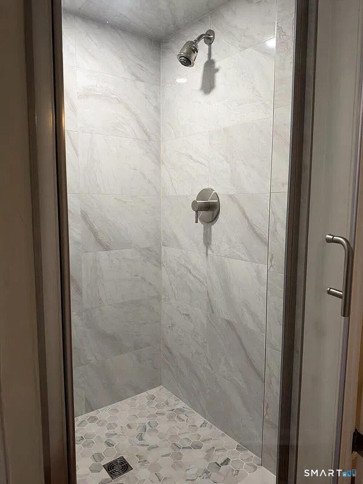 17 Highland Ave - Photo 5 of 19