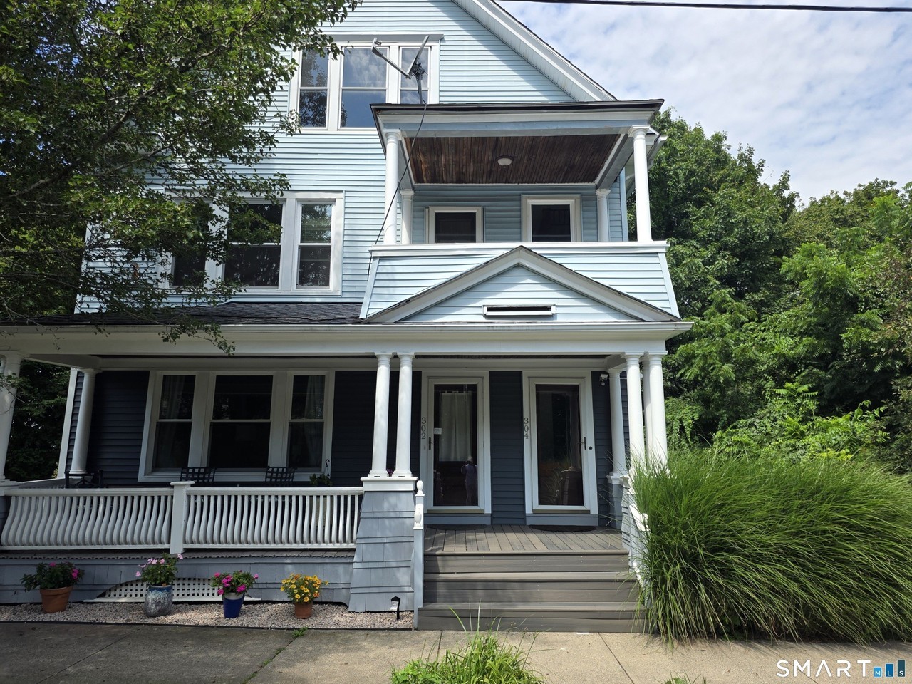 304 Lexington Ave - Photo 2 of 20