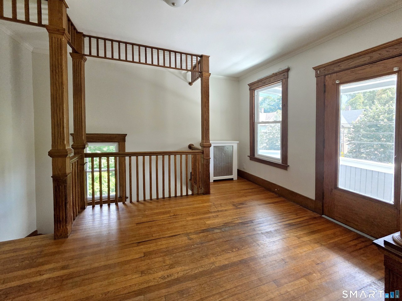 304 Lexington Ave - Photo 3 of 20