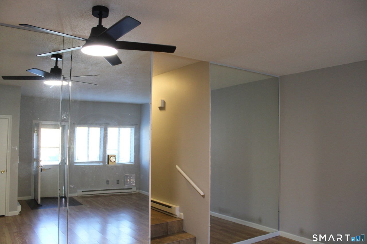 426 Emmett St #E - Photo 2 of 10
