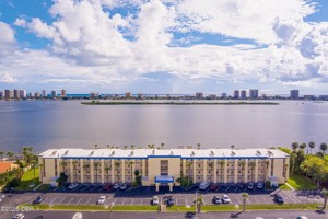 featured image of 3131 S Ridgewood Ave #3040