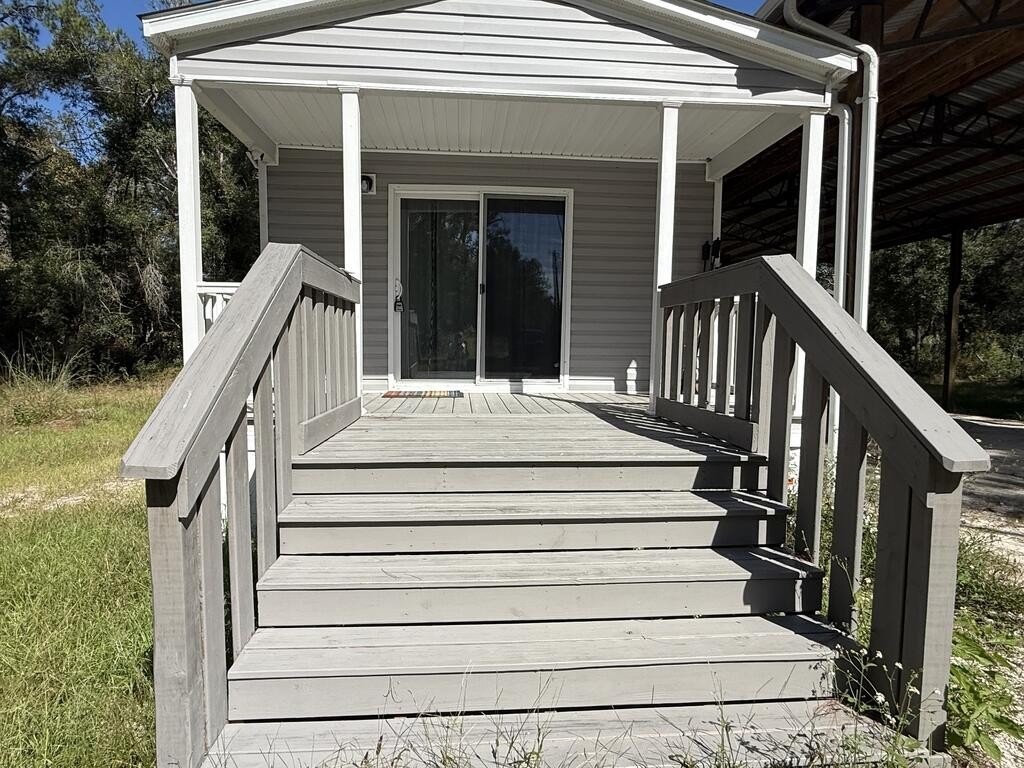 261 Ne 543rd Ave - Photo 7 of 39