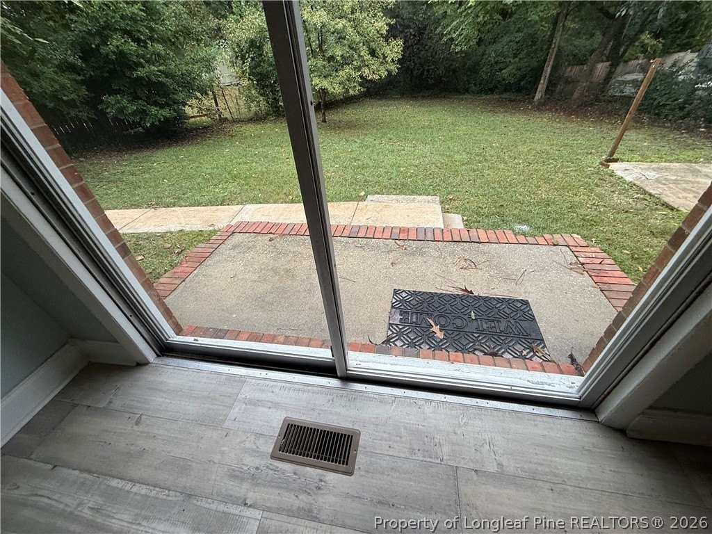825 Stoneykirk Dr - Photo 6 of 16