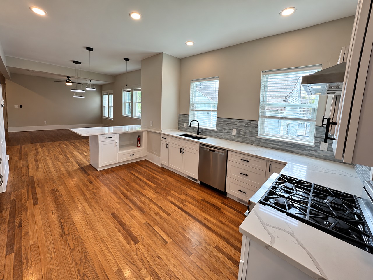 1011 Holloway St #1 - Photo 4 of 6