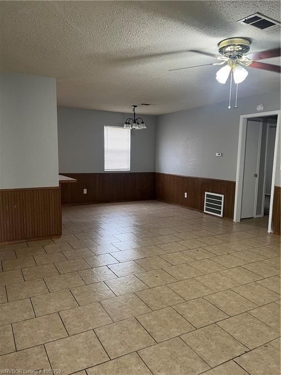 15682 Todd Ln - Photo 2 of 12