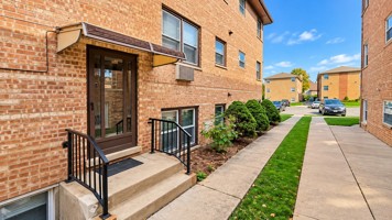 featured image of 6920 N Rosemary Ln #1E
