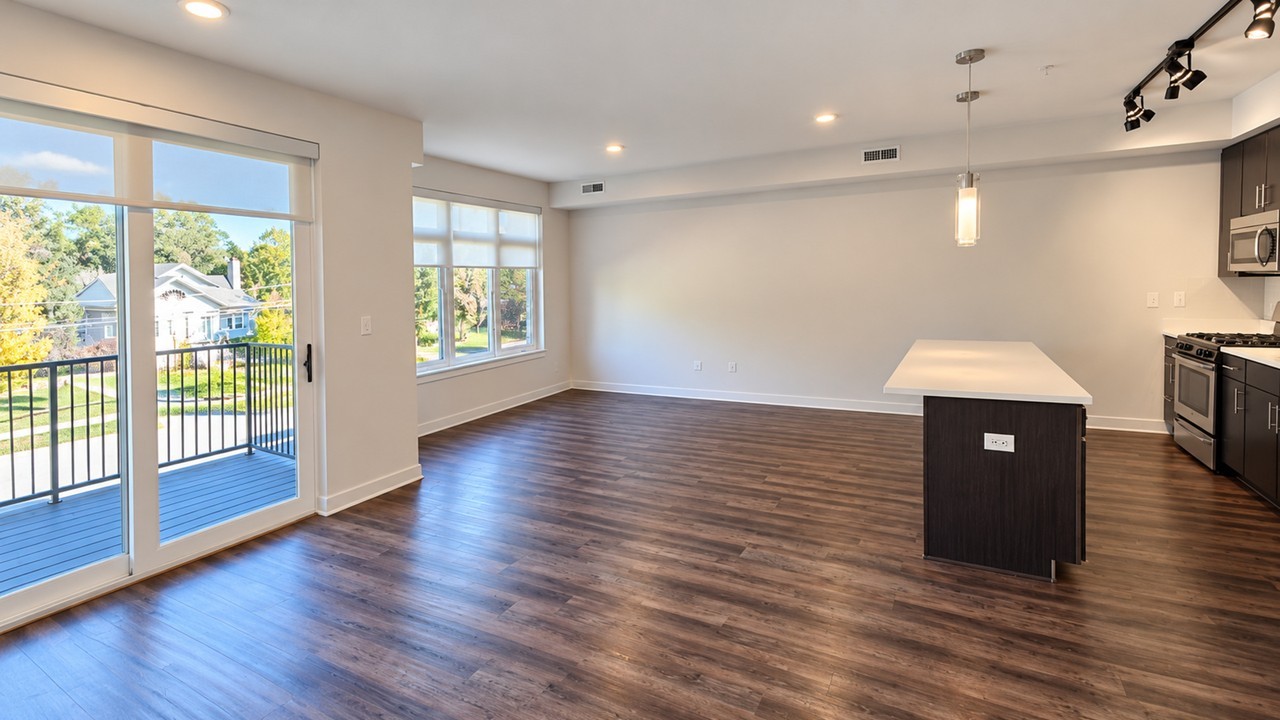 500 N Northwest Hwy #204 - Photo 7 of 36
