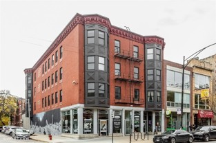 1735 W Division St #403 - Photo 1 of 1