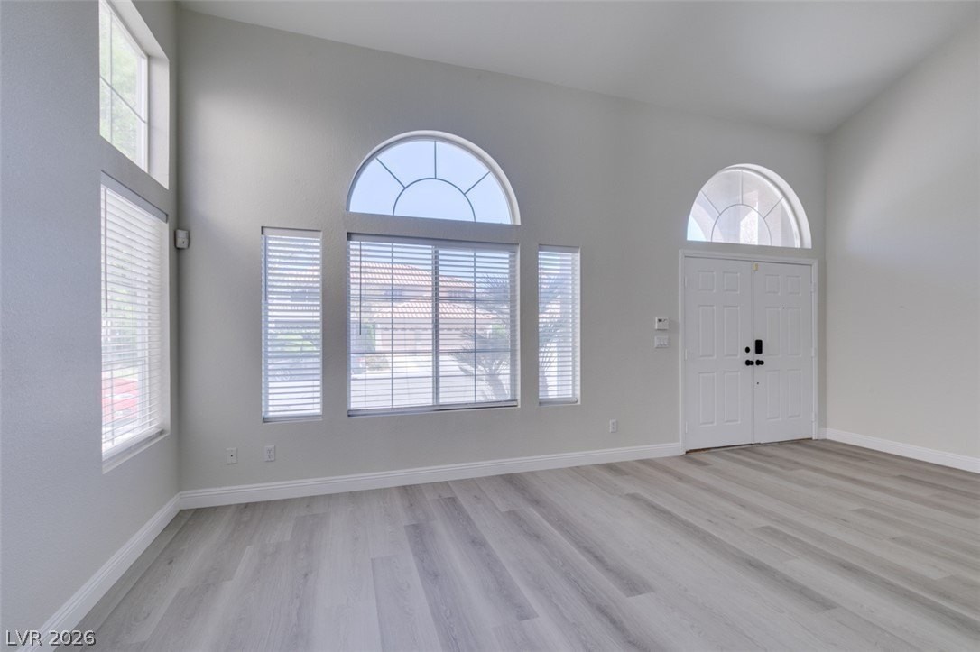 3721 Deer Flats St - Photo 6 of 43