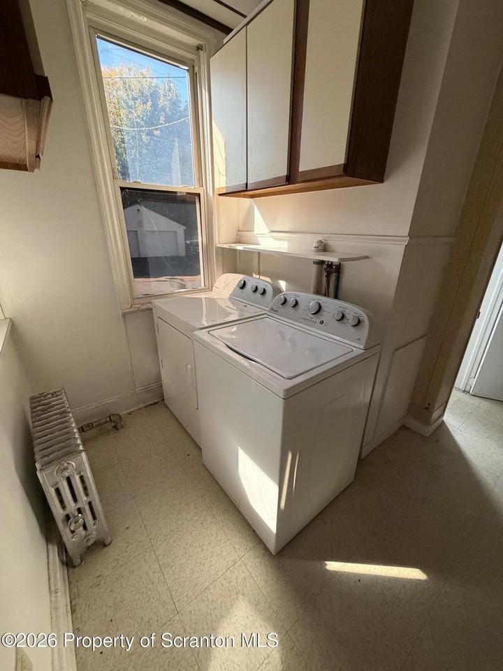 1330 Pittston Ave #1S - Photo 2 of 5