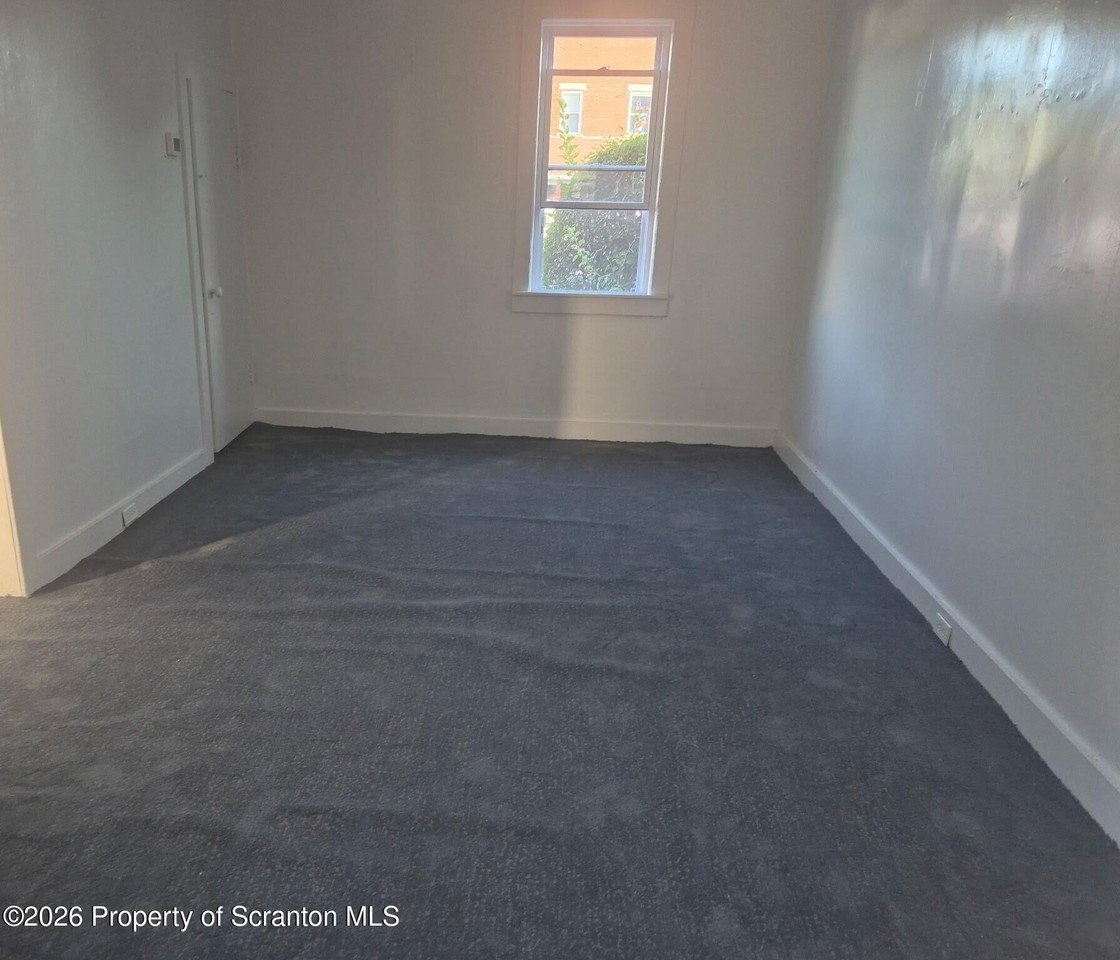 104 Lincoln St #106B - Photo 6 of 16