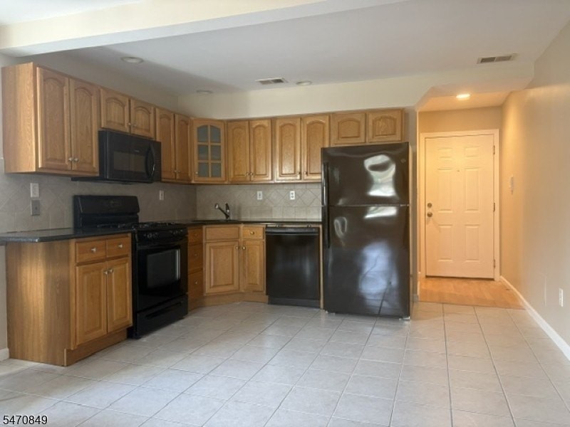 119 Newark Pompton Tpke #A - Photo 5 of 21