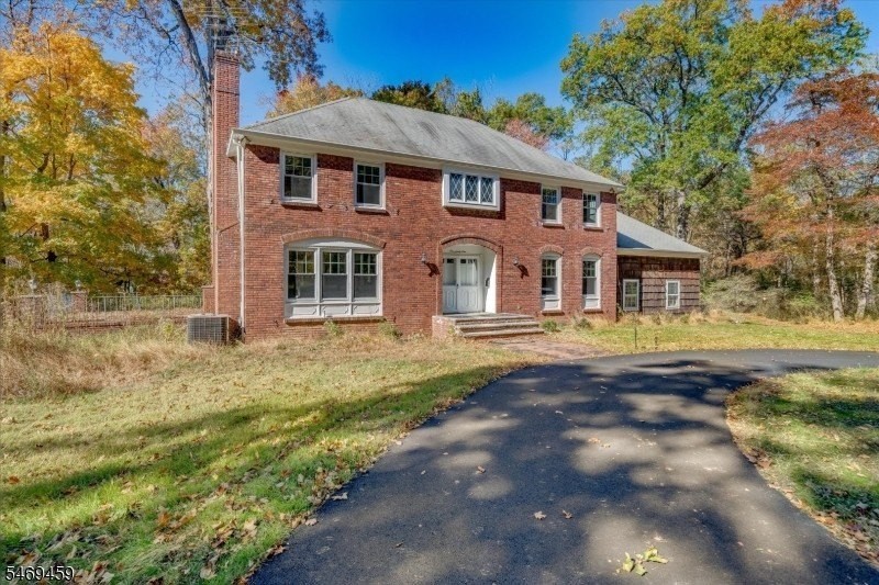 191 Brooklake Rd - Photo 2 of 39