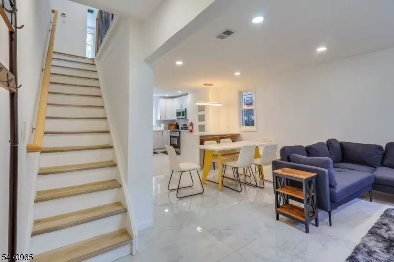 227 Terrace Ave - Photo 2 of 13