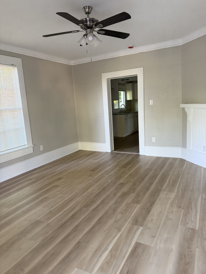 1307 Washington St #1 - Photo 2 of 9